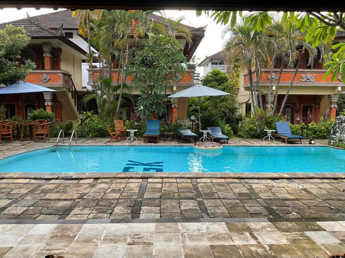 Hotel Grand Kumala Bali Legian Exterior foto