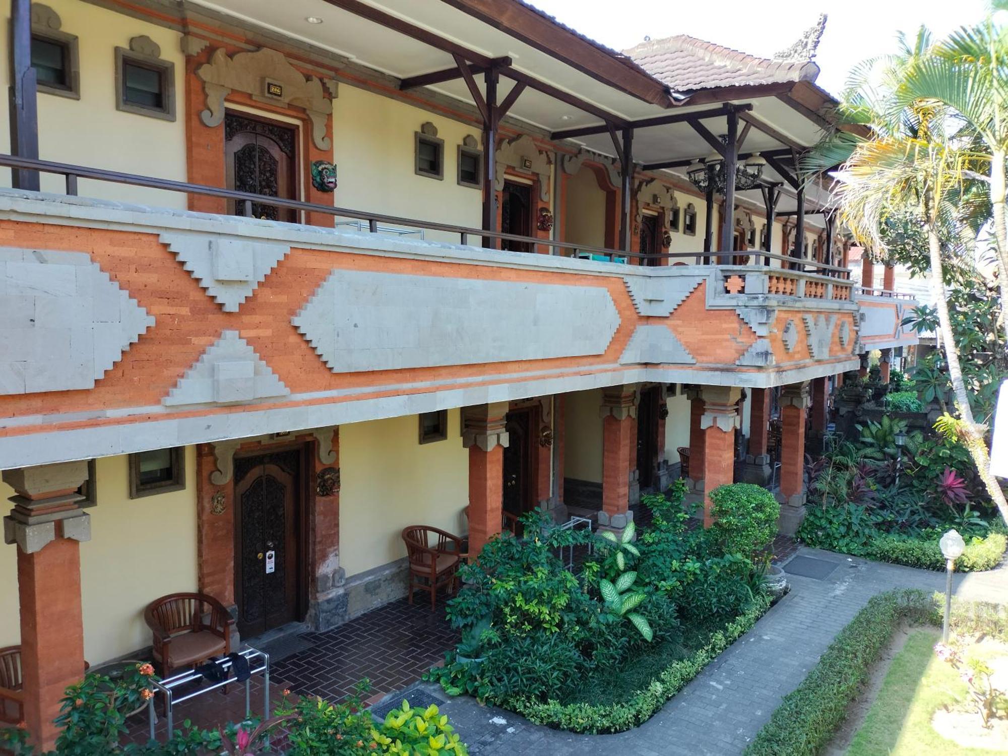 Hotel Grand Kumala Bali Legian Exterior foto