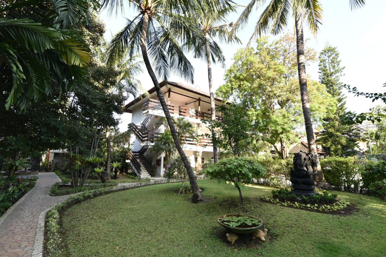 Hotel Grand Kumala Bali Legian Exterior foto